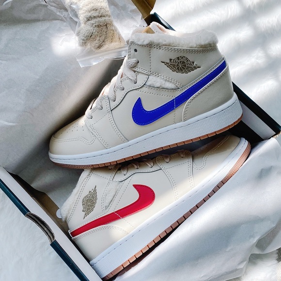 Nike sherpa air jordan 1 mid sneakers - Picture 5 of 5